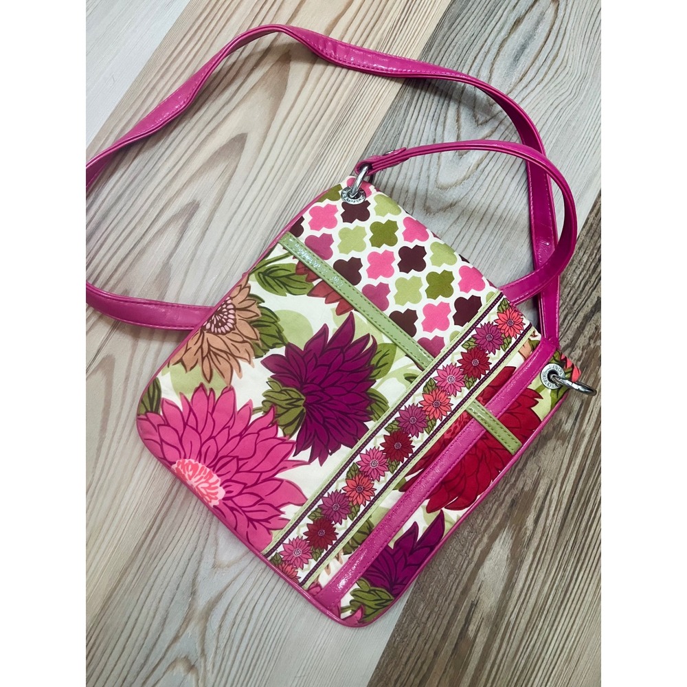 NWOT Vera Bradley Quilted Pink Floral Hello Dahlia Print Flipster Crossbody Bag - Picture 4 of 6
